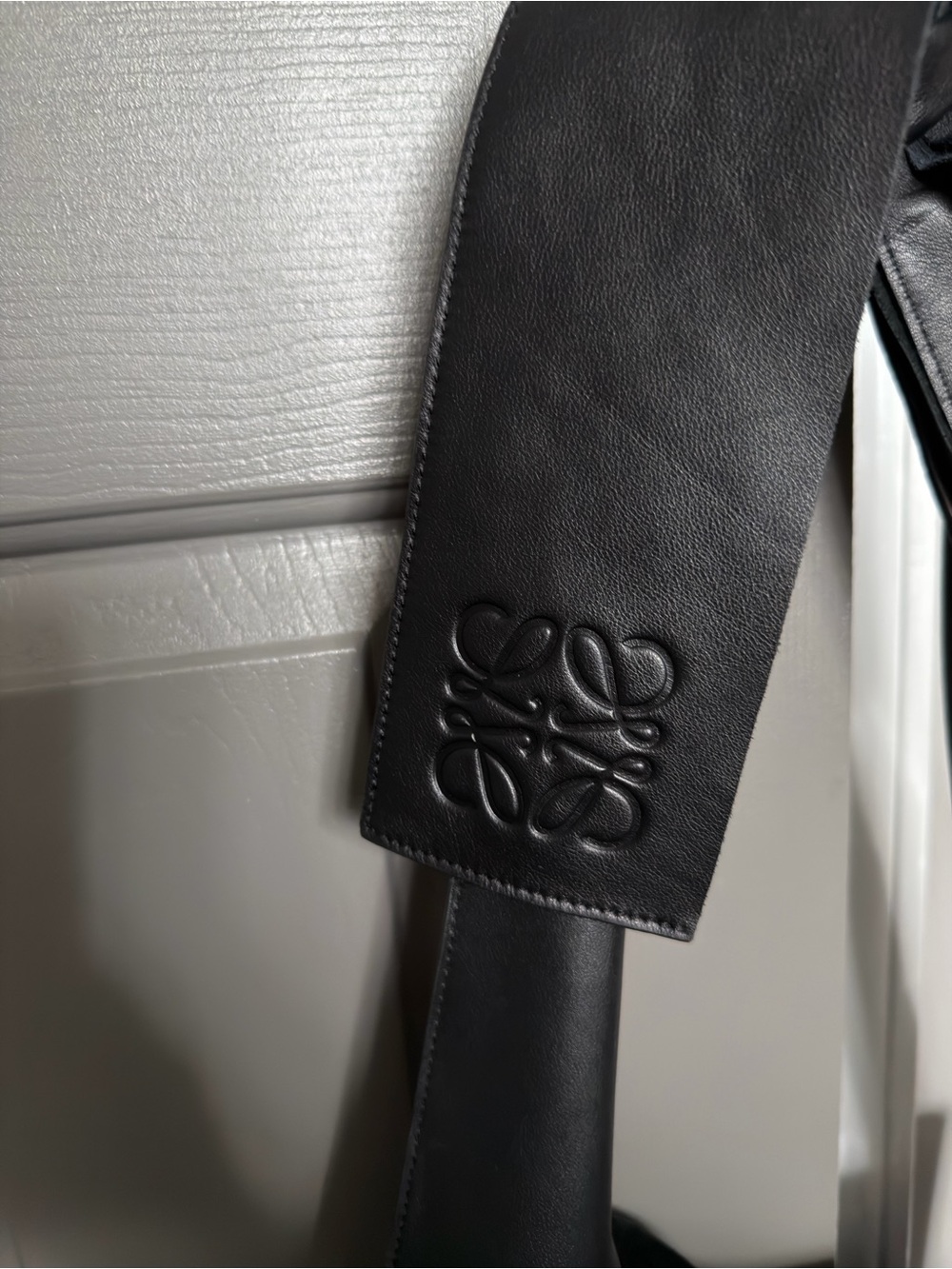Loewe Black Nappa Oversized Bow Shoulder Bag - Picture 2 of 13